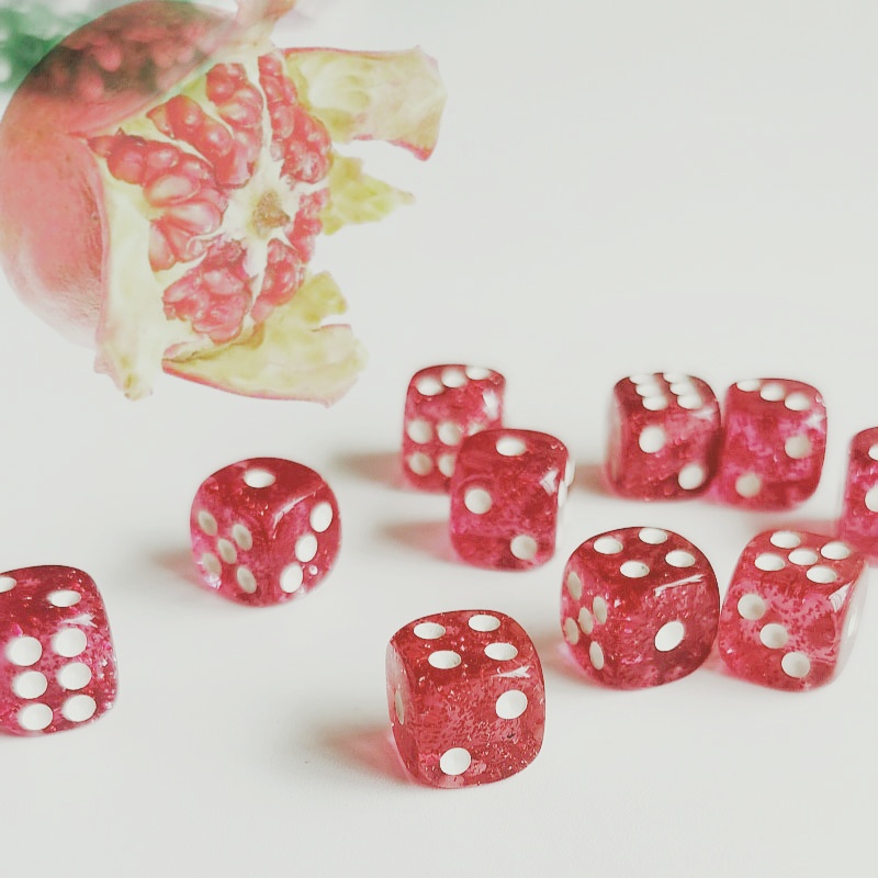 Set mit 10 Stück Glitzer-Würfe – Board Game Viral Bewertung und Preis